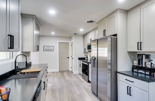Midland Cottage | Backyard & Game Room! Home in Heart of Midland