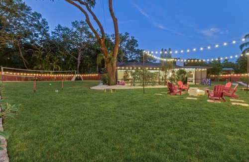 Palm Harbor House | Backyard Games, Fire Pit, Heated Pool, Near Beach
