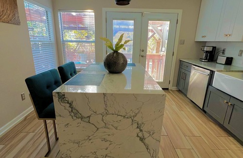 Longs Creek House | Backyard Oasis!