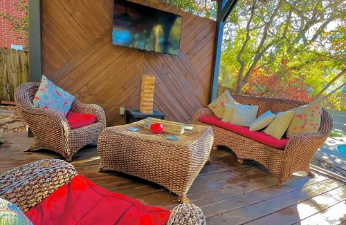Longs Creek House | Backyard Oasis!