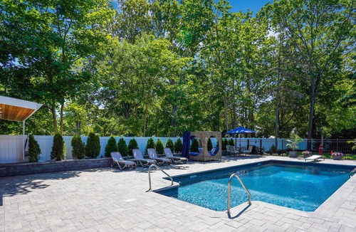 Shirley House | Backyard oasis.