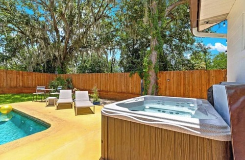 Ocala House | Backyard Oasis w/pool & hot tub
