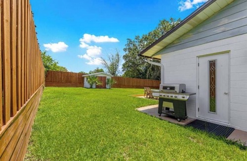 Ocala House | Backyard Oasis w/pool & hot tub