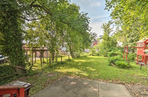 Lansdowne House | Backyard Patio! Philly Area World Cup Home Base