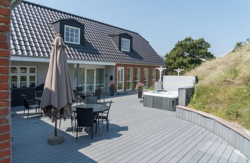 Henne Strand House | Badehotellet Klitgaarden