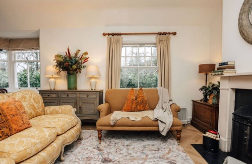 Henley-on-Thames House | Badgemore Cottage - From 250 Per Night