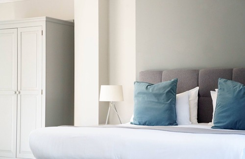 Henley-on-Thames Bed & Breakfast | Badgemore Park B&B and Golf Club