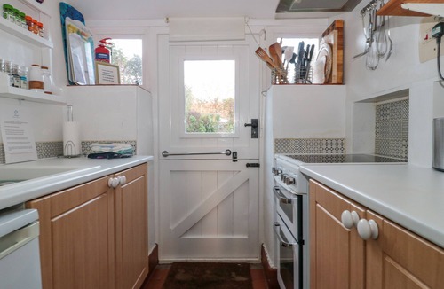 Littlebredy Cottage | BADGERS COTTAGE, pet friendly, with open fire in Chickerell