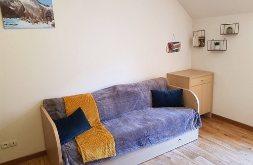 Saint-Mamet Apartment | Bagnères-de-Luchon: attractive T2 ideally located