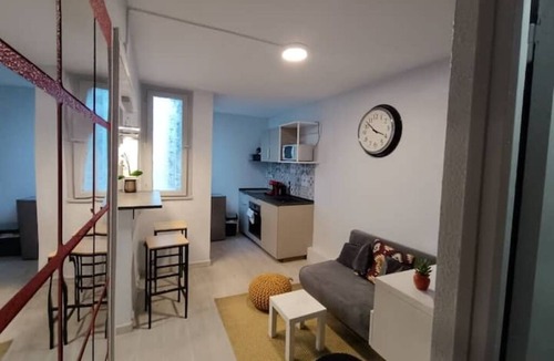 Bagnols-sur-Ceze Apartment | Bagnol Chill - Your cosy cocoon 30 min from Avignon (4 pers.)