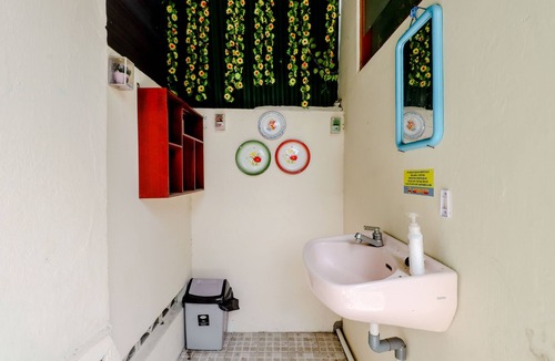 Bantul Hostel | Bahagia Sederhana Home Stay - Hostel
