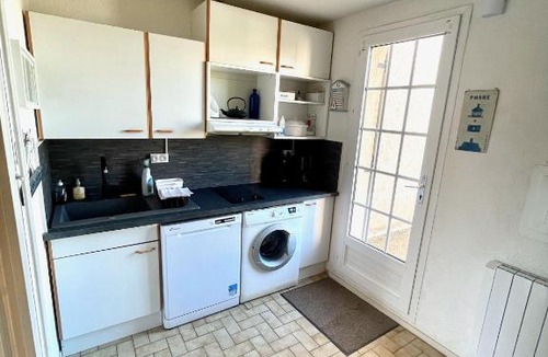 Courseulles-sur-Mer House | Baham YourHostHelper