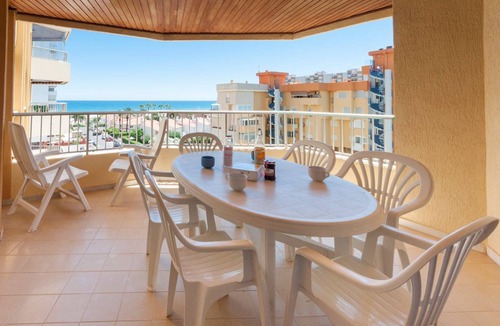 Grau i Platja Apartment | Bahamas