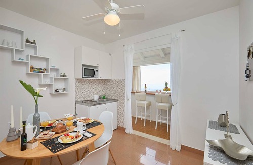 Gorica Apartment | BAHARI ONE BEDROOM APARTMENT
