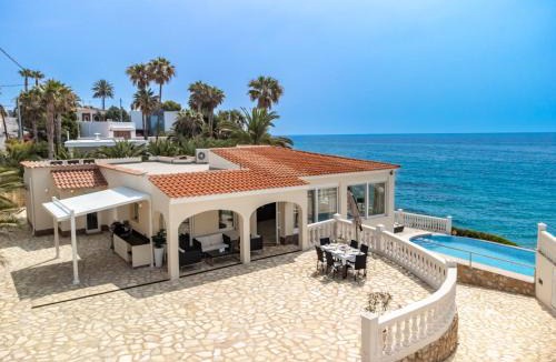 Coveta Fuma Villa | Bahia Verdosa