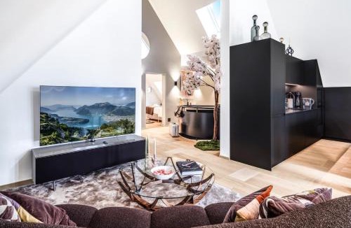 Old Town Apartment | Bahnhofstrasse Designer Penthouse Private Rooftop