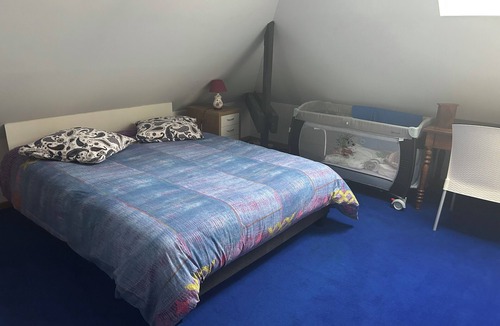 Etaples Bed & Breakfast | Baie de la Canche, comfort room, parking, fridge, hotplates, pets allowed