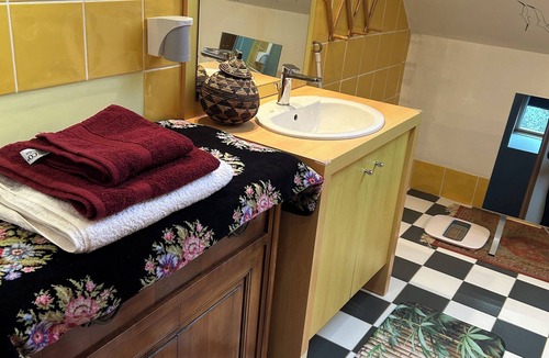 Etaples Bed & Breakfast | Baie de la Canche, comfort room, parking, fridge, hotplates, pets allowed
