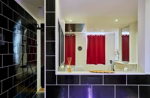 Tourcoing Apartment | Baignoire Blaneo Sauna 10 Minutes de la Gare