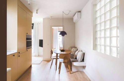 Sant Gervasi Apartment | BAILE - Two Bedroom Apartment with Terrace