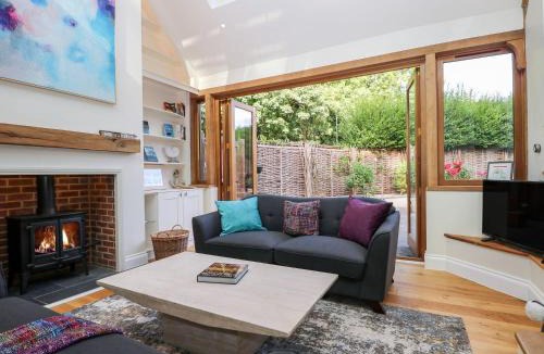 Bursledon House | Bailey Cottage