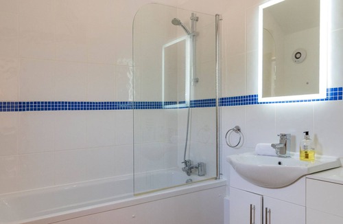 Tea Green Bed & Breakfast | Baileys Farm - ROOM 1