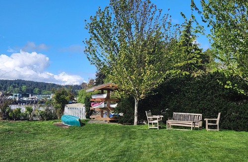 Bainbridge Island House | Bainbridge Island Ocean Front Heaven