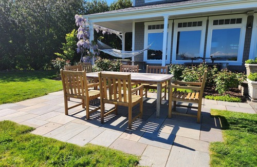 Bainbridge Island House | Bainbridge Island Ocean Front Heaven