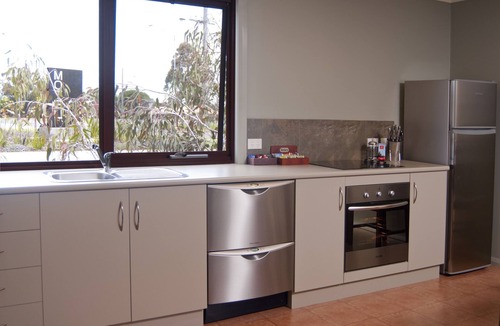 Lucknow Hotel | Bairnsdale Motel