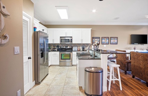 Port Aransas Condo | Baja Breeze by Silver Sands Vacation Rentals
