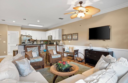 Port Aransas Condo | Baja Breeze by Silver Sands Vacation Rentals