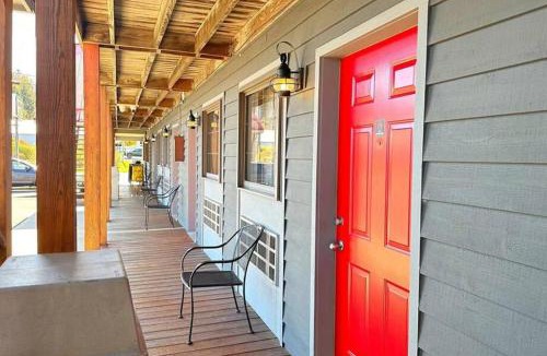 Mountain Lake Park Hotel | Baja Motel