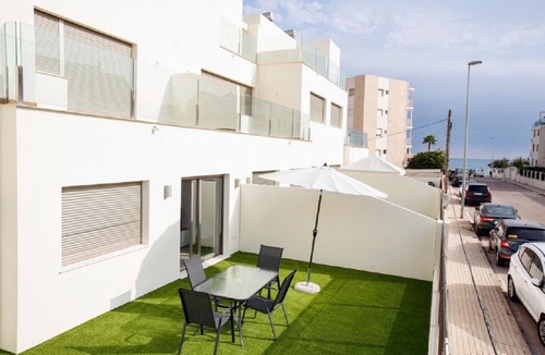 Molinell Apartment | Bajo con jardín A2 - Three Bedroom Apartment, Sleeps 6