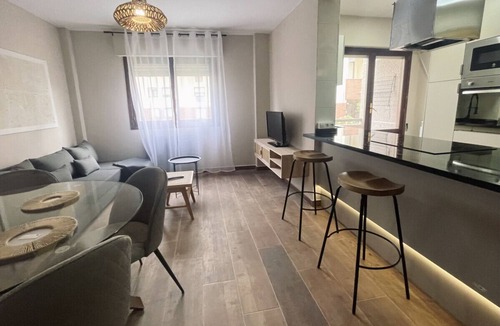 Isla Apartment | Bajo con piscina en la playa - Isla Playa 5700
