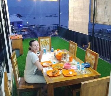 Komodo House | Bajo Komodo Homestay