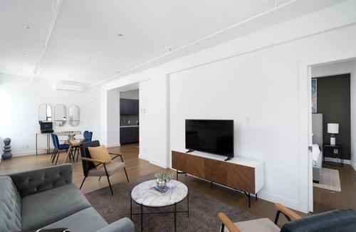 International District Apartment | Bakan - Gem in the city : MODERN 1BD in Old/DT