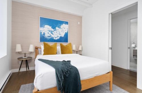 Chinatown Apartment | Bakan- Quartier des Congres, Convention District