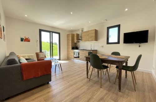 Souraide House | BAKE XOKO - SOURAIDE