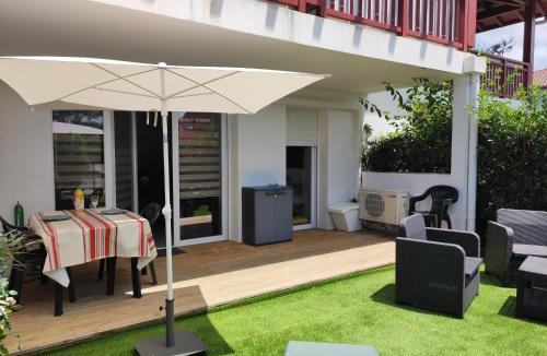 Ustaritz Apartment | Bakea