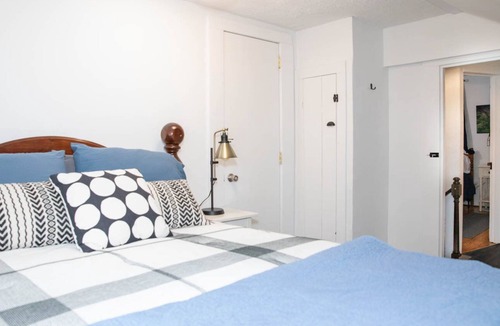 Florence Cottage | Baker’s Cottage on 1 acre