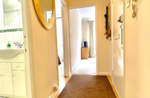 Marylebone Apartment | Baker St/Marylebone, Central London