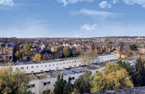 St. George's Bed & Breakfast | Bakersfield