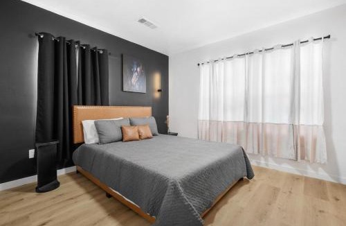 Bakersfield House | Bakersfield Sunset Stay