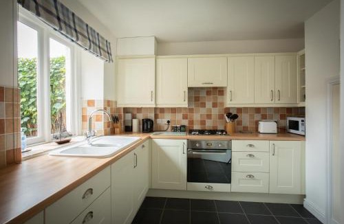 Budleigh Salterton House | Bakery Cottage
