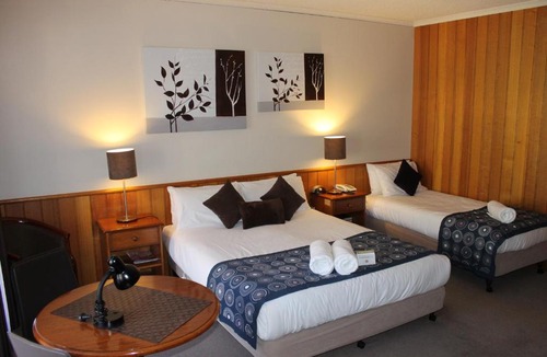 Bakery Hill Hotel | Bakery Hill Motel