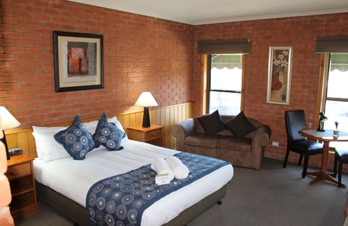 Bakery Hill Hotel | Bakery Hill Motel