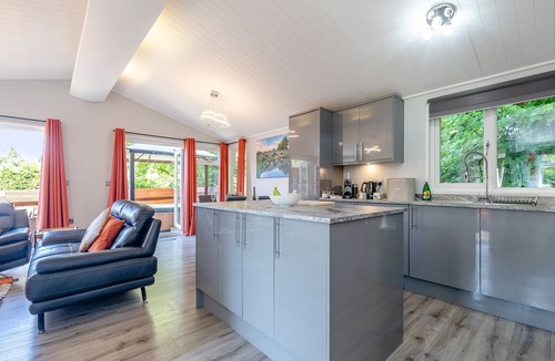 Longnor Ski Chalet | Bakewell Deluxe Lodge