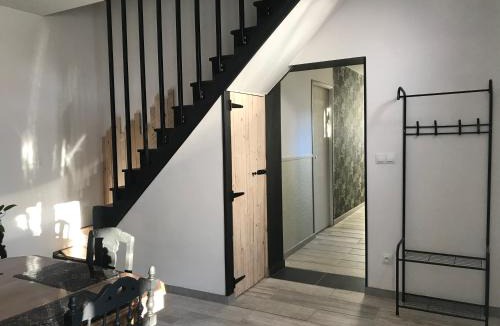 Saint-Dizier House | Balade en forêt