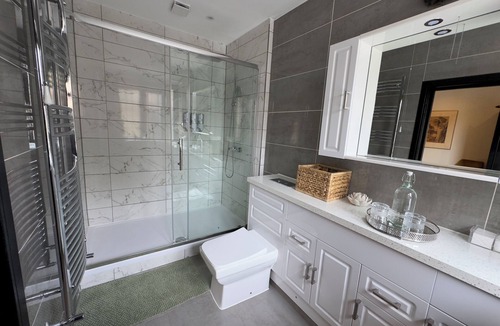 West Kingsdown House | Balancyoga Guesthouse