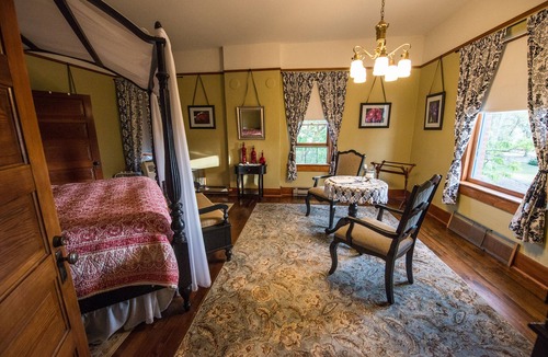 Dufur Hotel | Balch Hotel